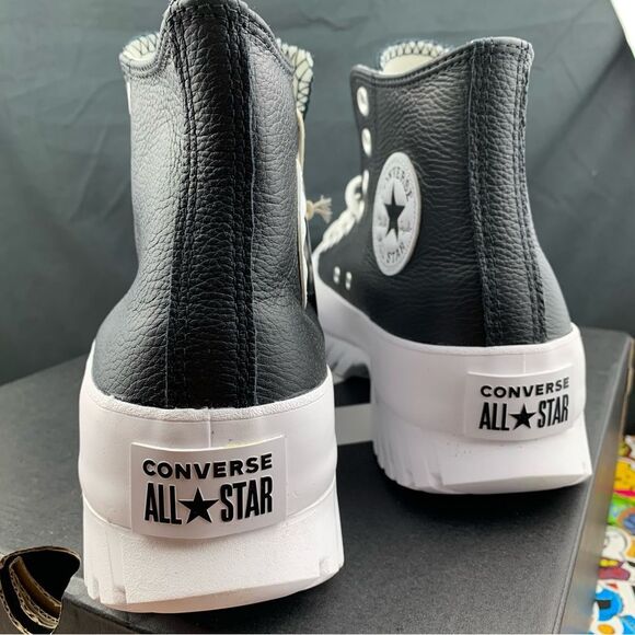 Converse Lugged 2.0 Leather All Star Women's Various Sizes - Picture 10 of 13